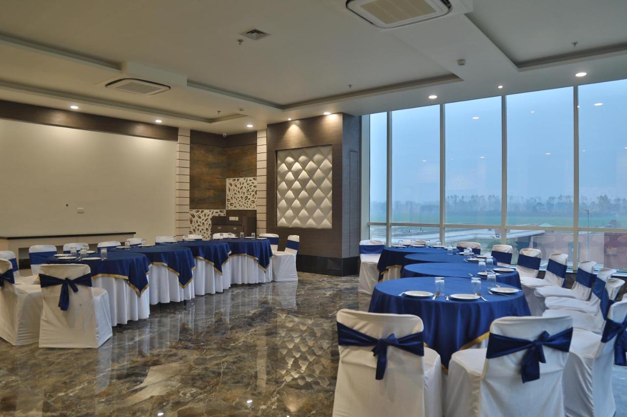 Hotel Aveo By Amatra, Gateway To Corbett Kashipur Exterior foto