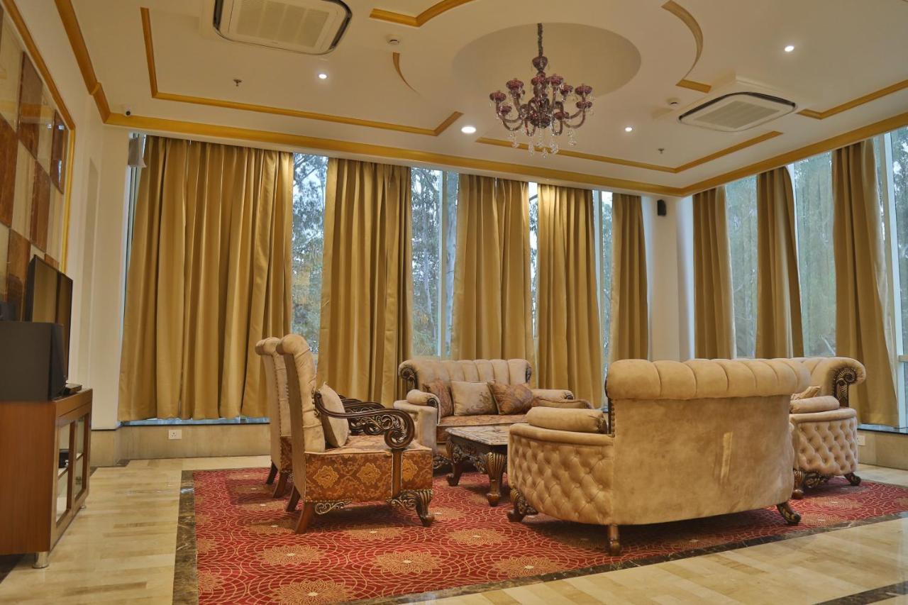 Hotel Aveo By Amatra, Gateway To Corbett Kashipur Exterior foto